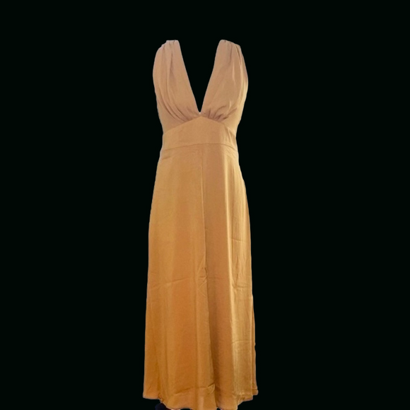 Banana Republic Halter Maxi Dres,  Size 4 - Picture 2 of 15